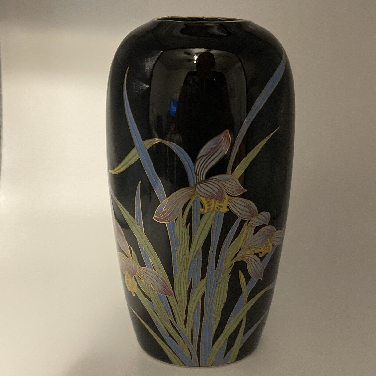 Vintage Black Onyx San Francisco Iris Vase Asian Japan Gold Trim Porcelain 5.5\