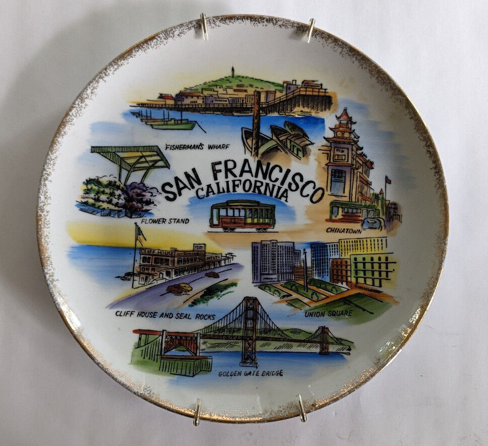 Take Your Pick of These 7 Vintage Souvenir Plates