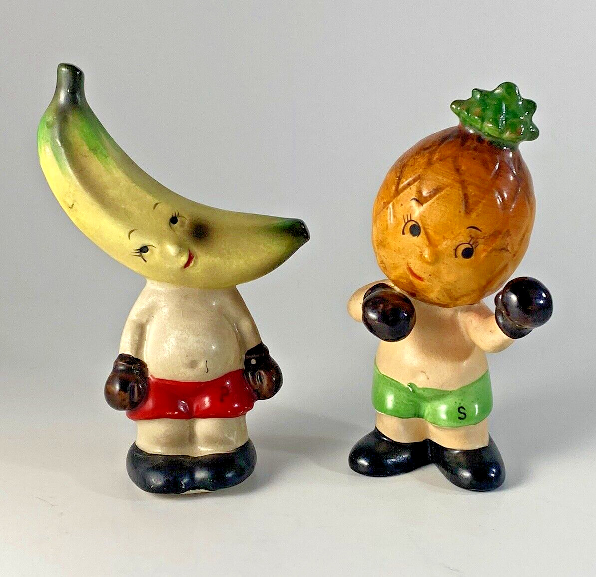 Vtg Napco Anthropomorphic Fruit Salt & Pepper Shakers Pineapple & Banana Boxers
