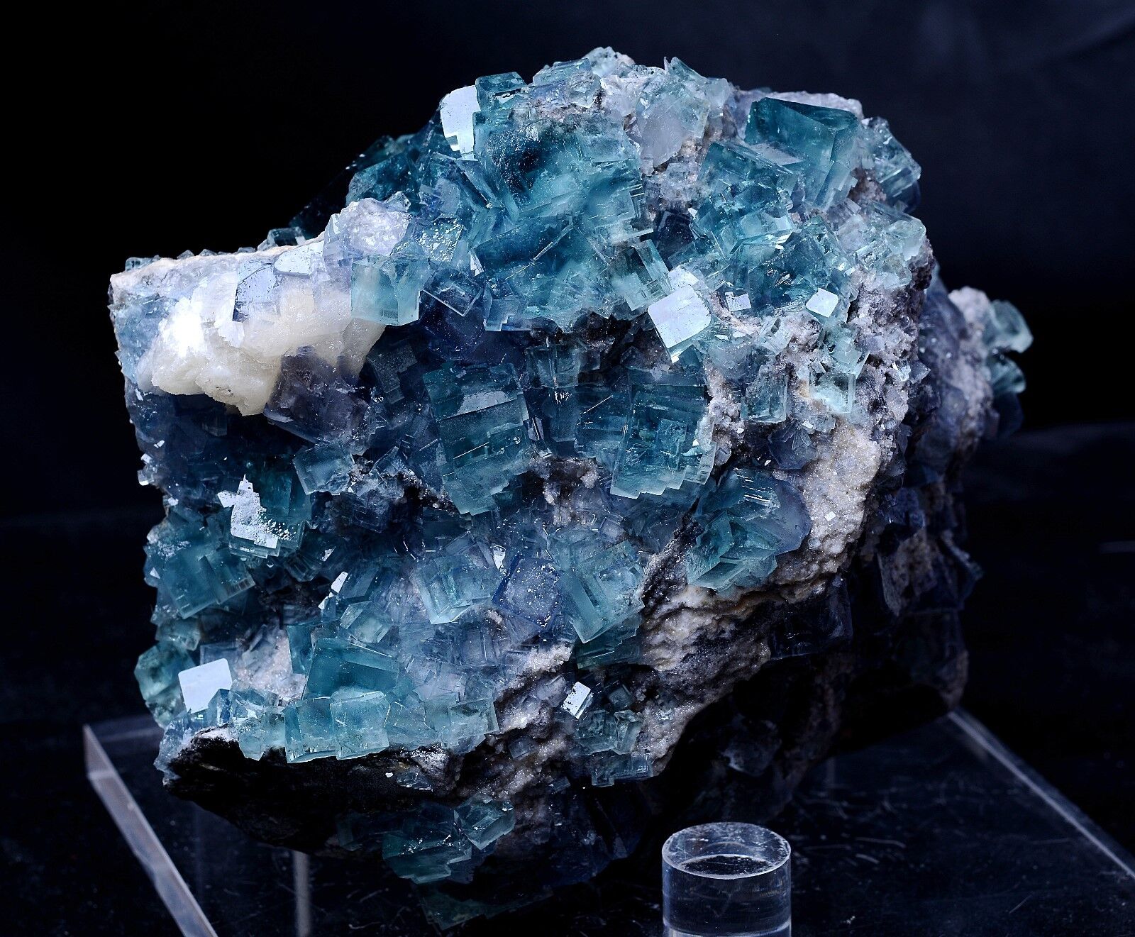914g Rare Transparent Blue Fluorite Secondary Crystallization Mineral Specimen