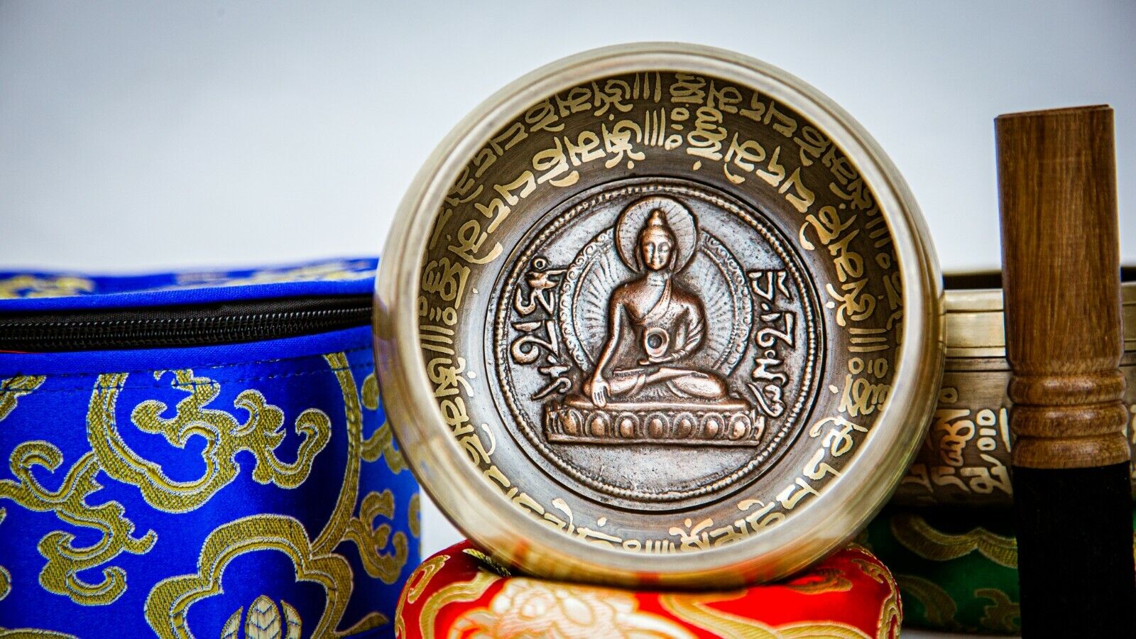 SALE Antique Buddha 4.5 inches Singing bowl for Meditation, Yoga and chakra 
