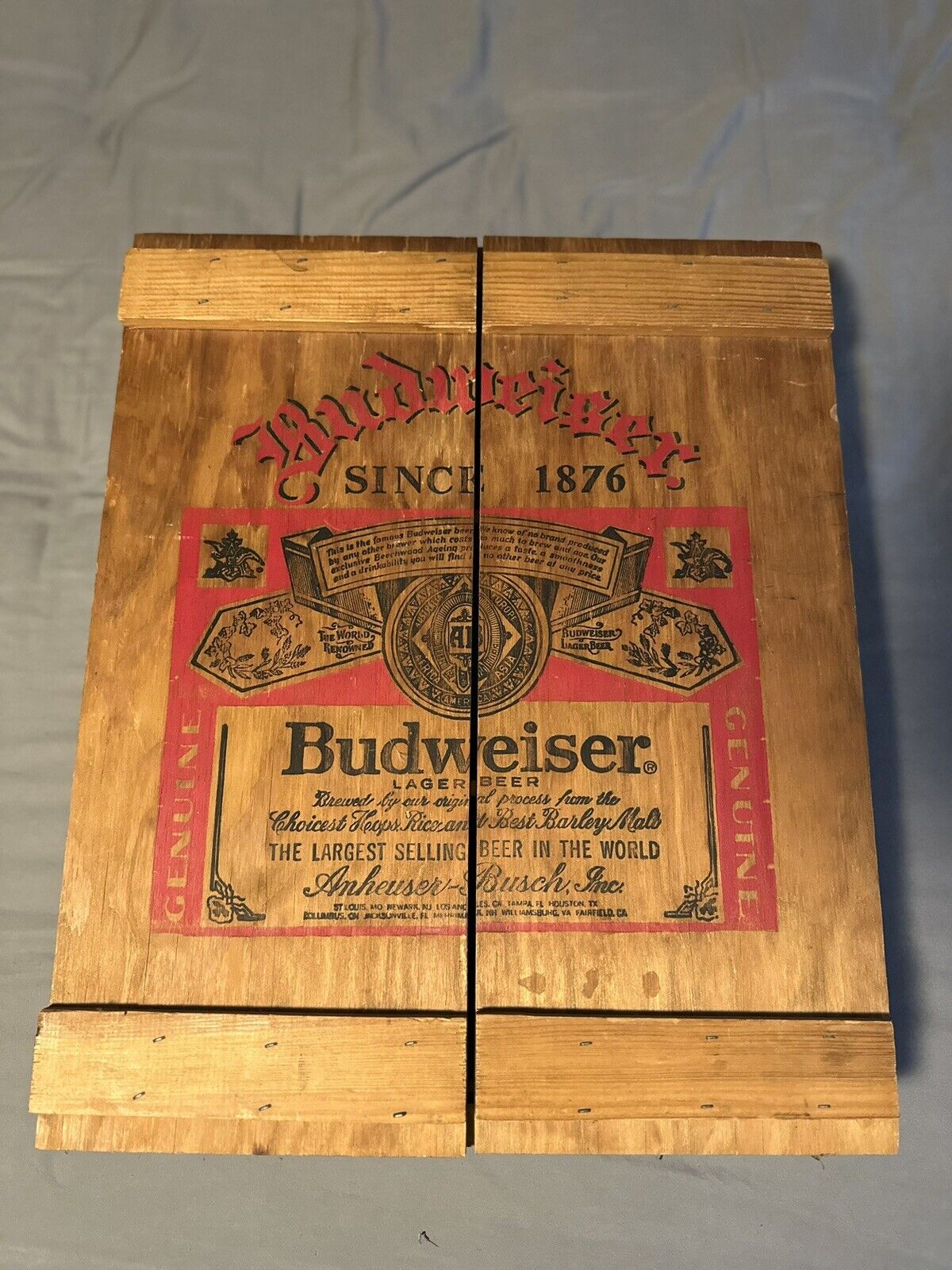 Budweiser Wood Display Crate Cabinet Box Shelves 15”x19”x4” Magnetic Closure
