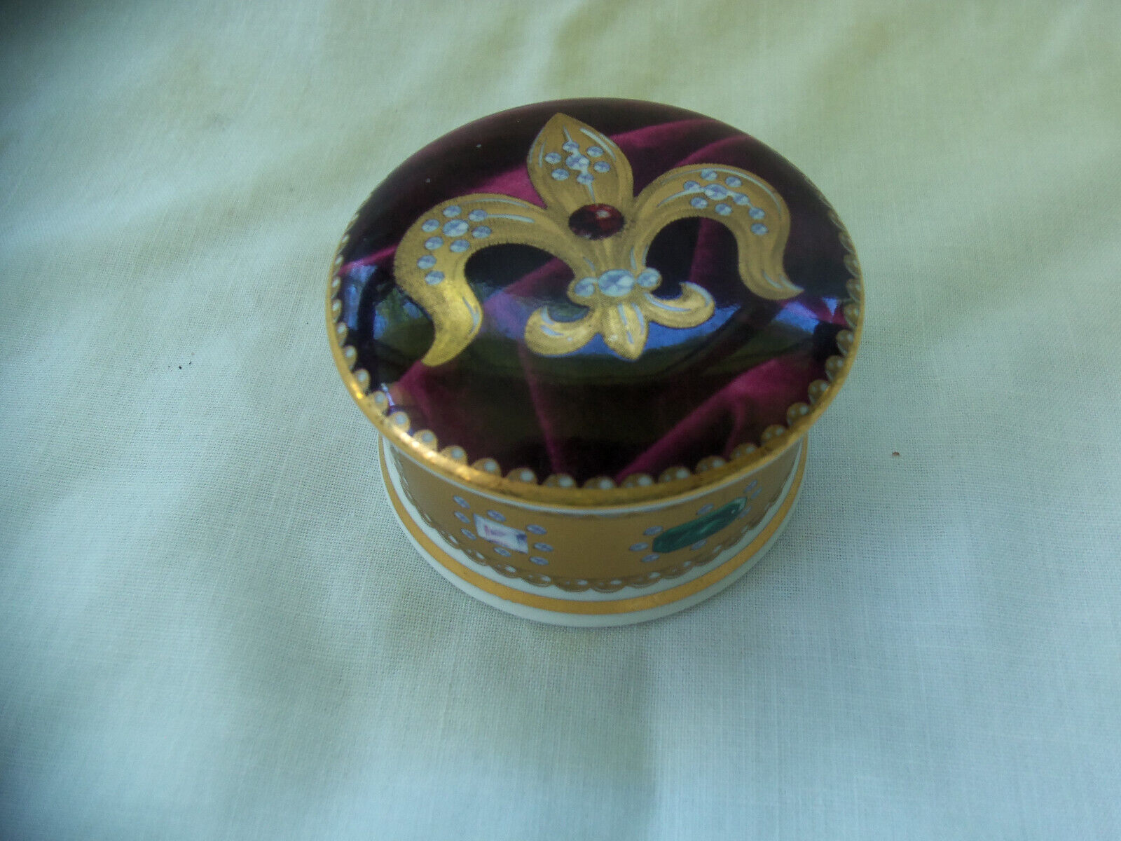 Fleur De Lys Historical Royal Palaces  Fine Bone China Trinket Box/Ring Box