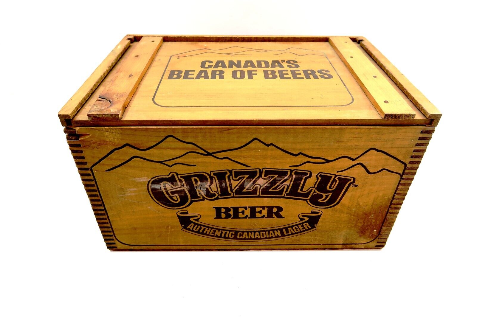 Vintage GRIZZLY BEER Dovetail Wooden Box Crate with Slide Top from Canada Lager