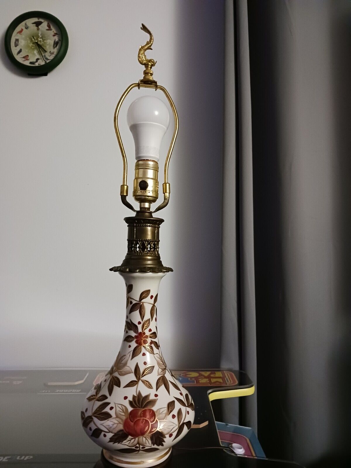 Vintage 1950s Leviton Hand Painted Porcelain and Brass Table Lamp
