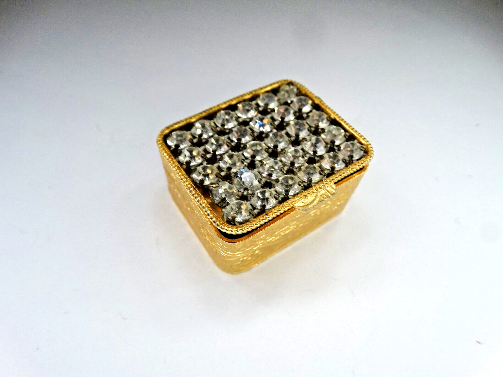 Vintage Goldtone White Stone Top Snuff Trinket Pill Box Italy V. Villani