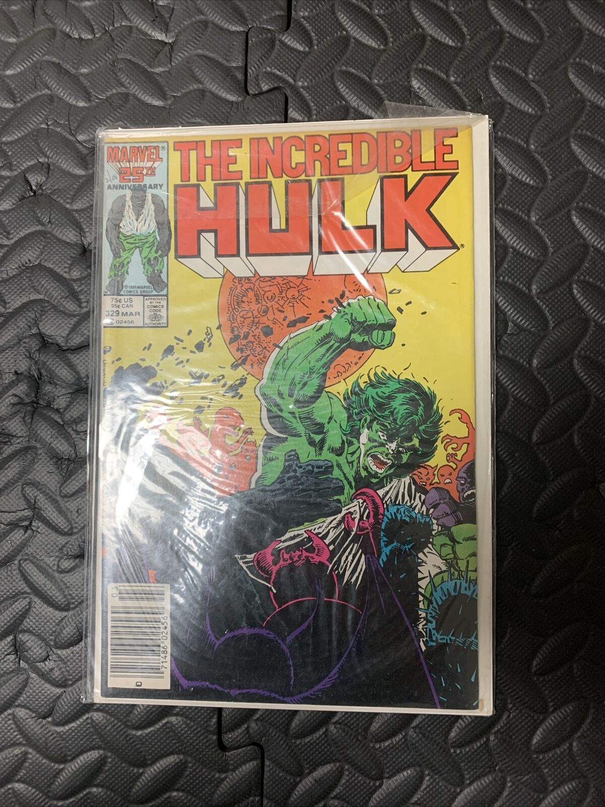 Vintage The Incredible Hulk 50 And 60 Cent Comic Pair