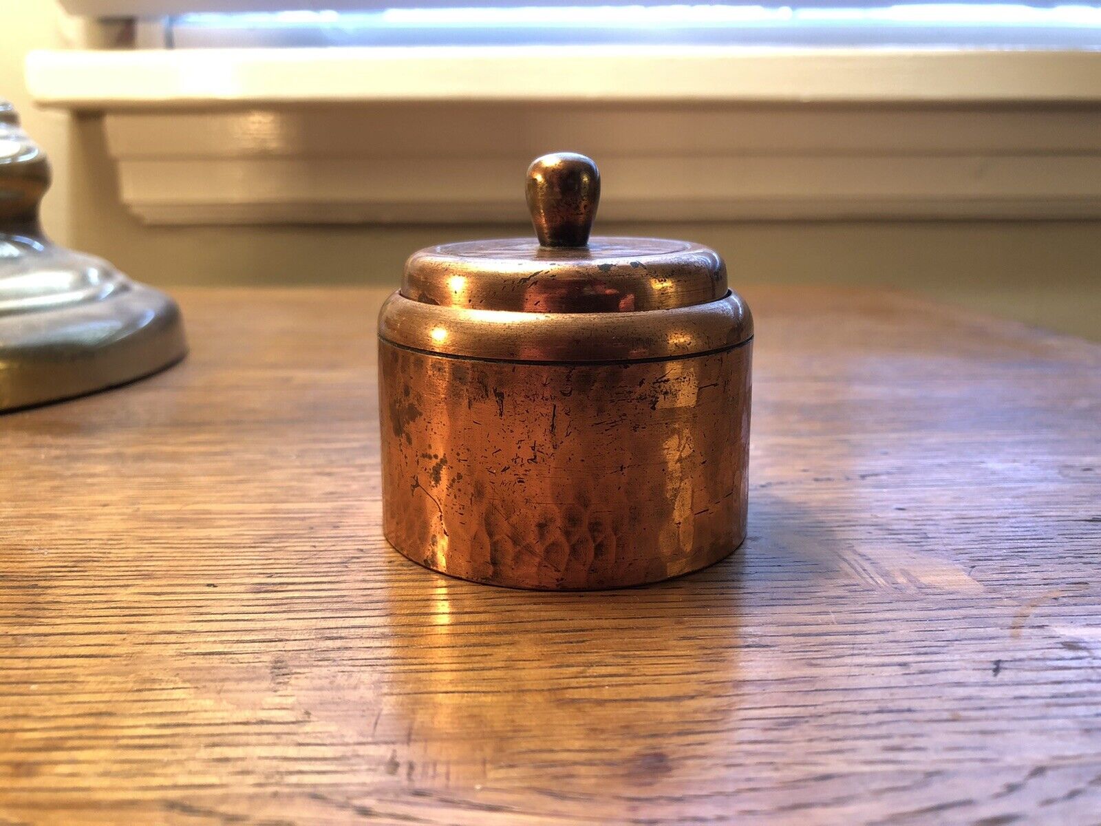 Roycroft Arts & Crafts Hand Hammered Copper Inkwell With Middle Mark 1910s 1920s
