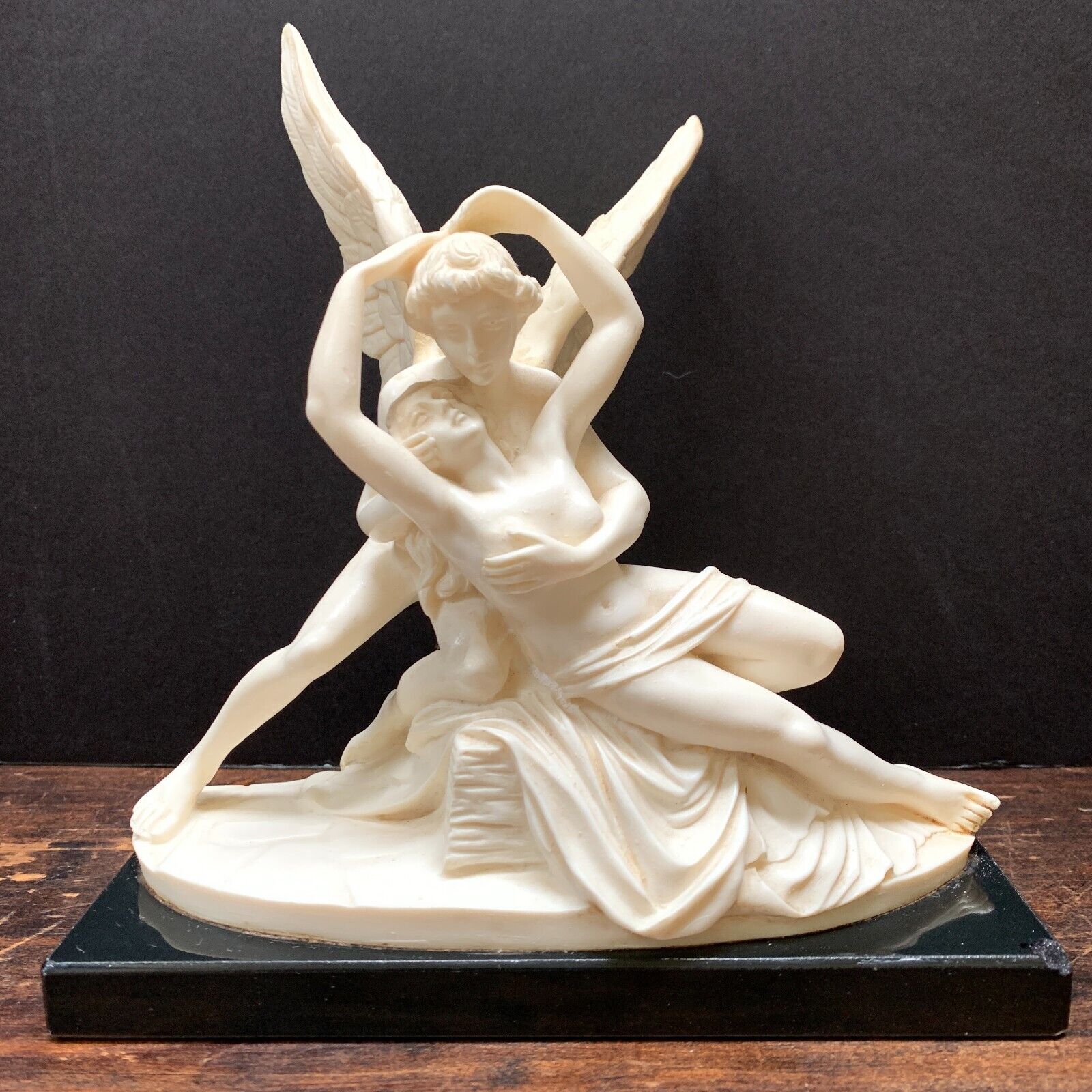 Cupids Kiss Gino G.Ruggeri Alabaster PSYCHE Statue Sculpture Figure Italy