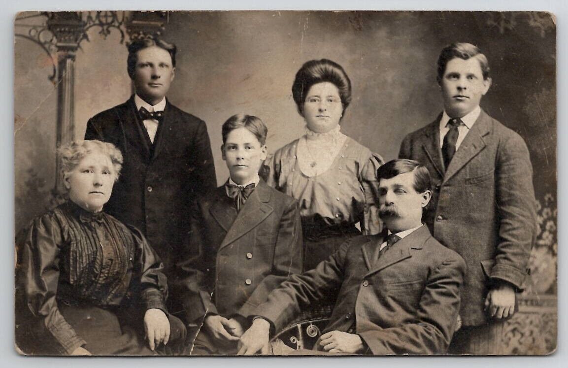 RPPC Cass City Michigan Lovely Edwardian Family Portrait Henry Postcard E23