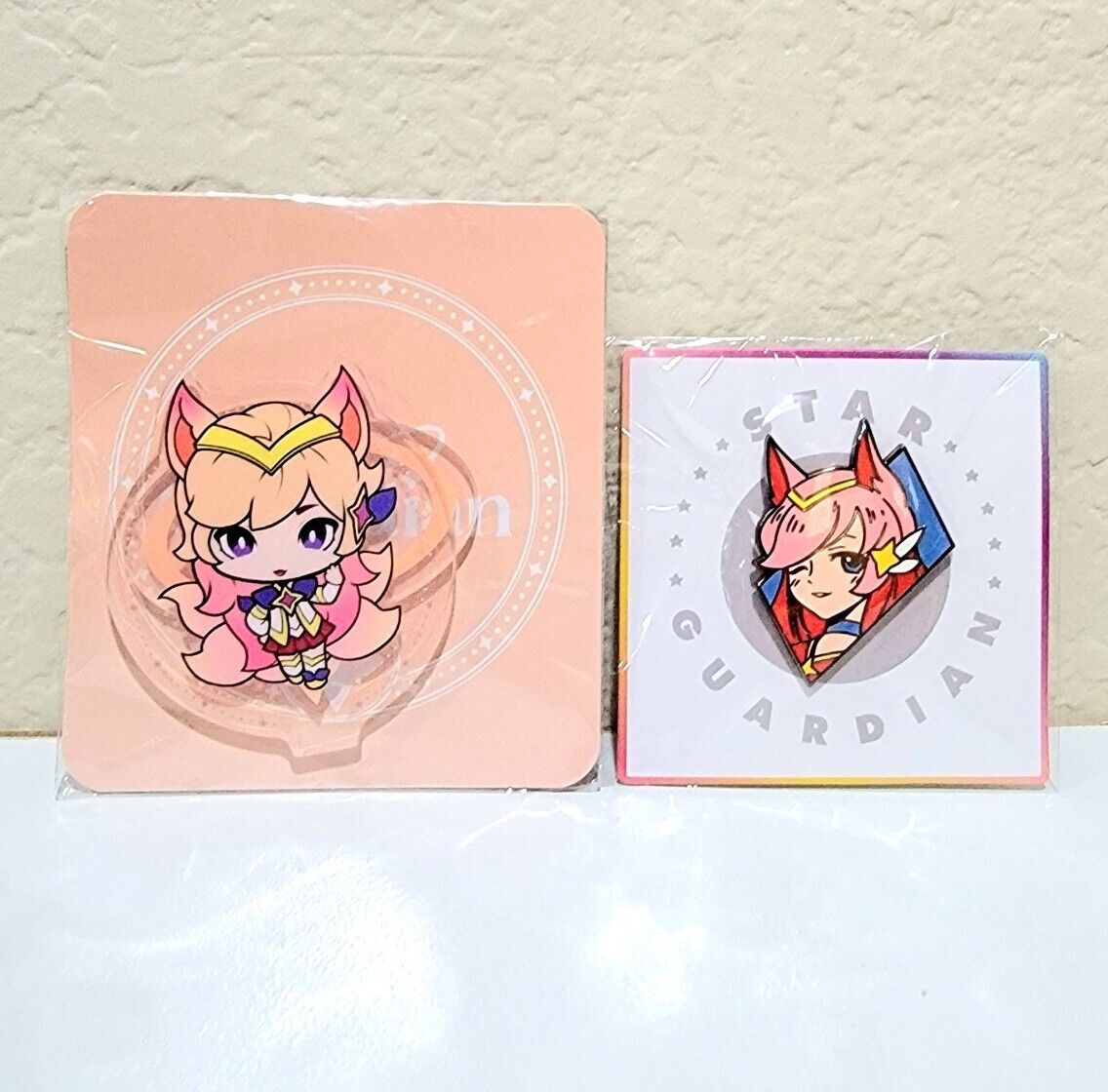 Retired Star Guardian Ahri Pin＆Star Guardian stand League of Legends