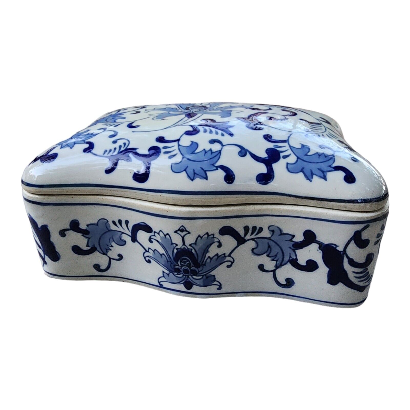 Three Hands Corp Blue & White Ceremic Lidded Trinket Jewelry Box Chinoiserie 
