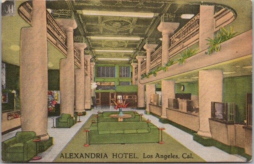 c1940s Los Angeles California Postcard ALEXANDRIA HOTEL Lobby / Front Desk View