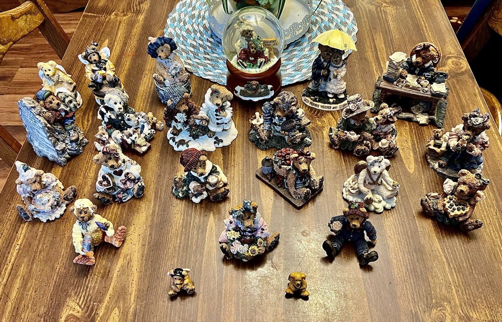 Vintage Boyds Bears and Friends LOT of 23 Figurines