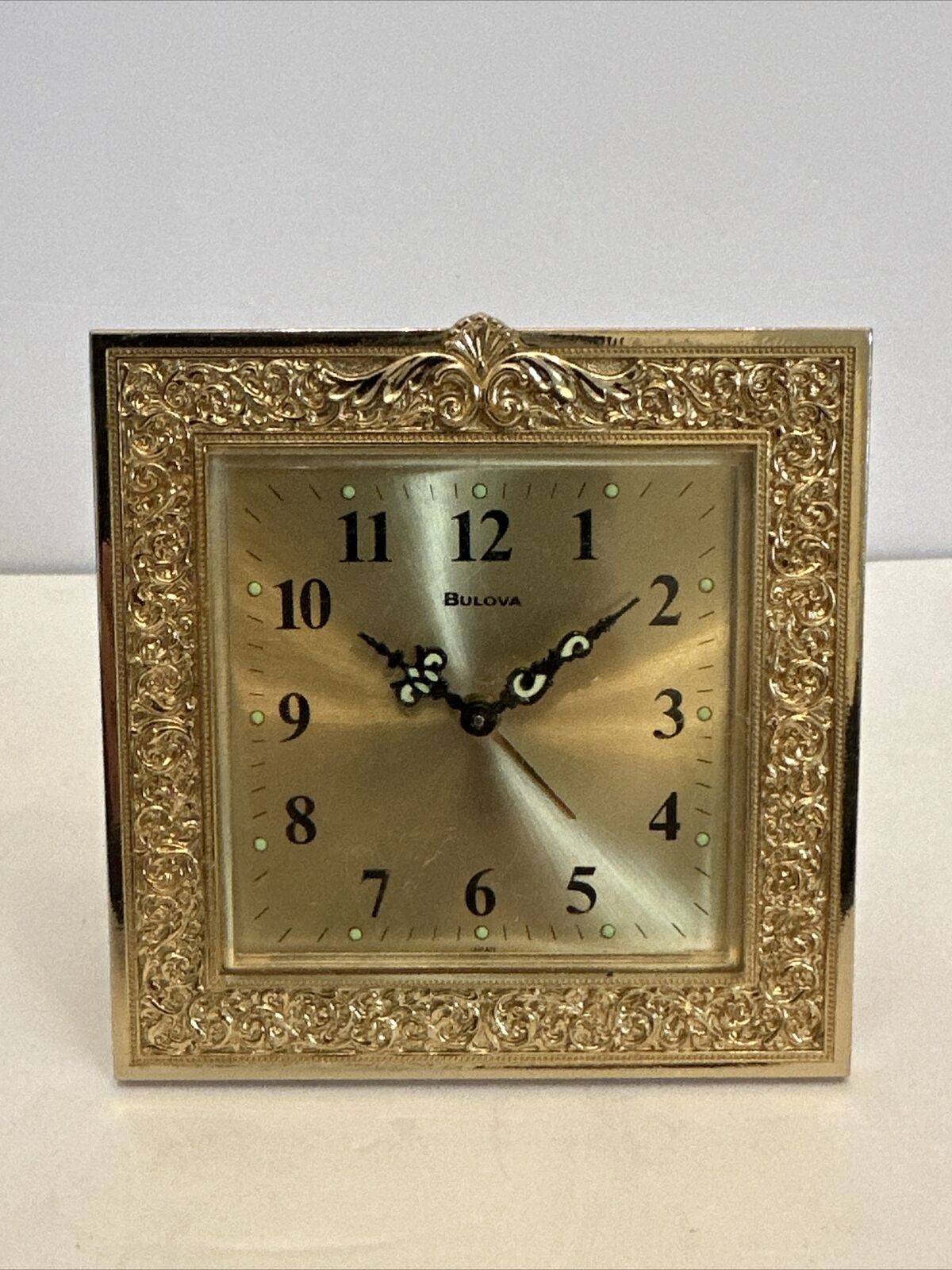 Bulova Alarm Clock Desk/Table Alarm Clock Etched Frame Brassy Gold Finish Color