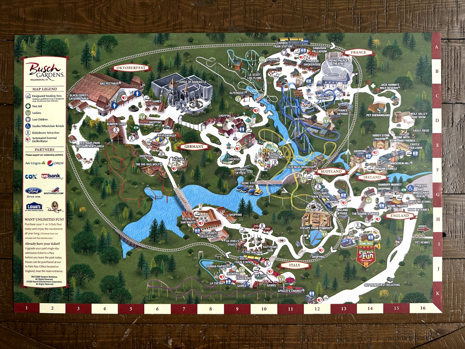 2009 Busch Gardens Williamsburg Theme Park Map / Poster 11x16 **Big Bad Wolf**