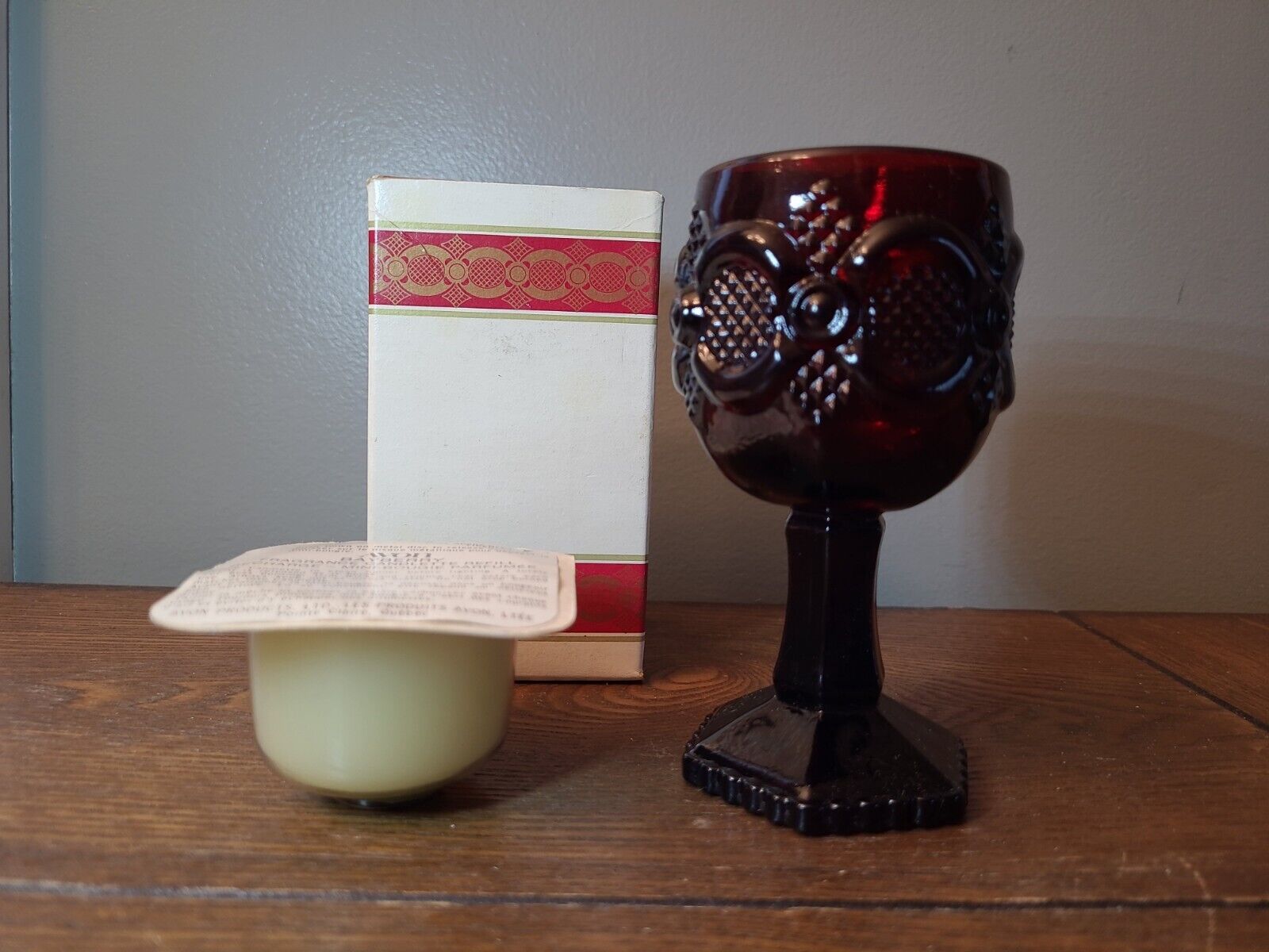 Avon 1876 Cape Cod Wine Goblet / Tea Candle holder with candle NEW 