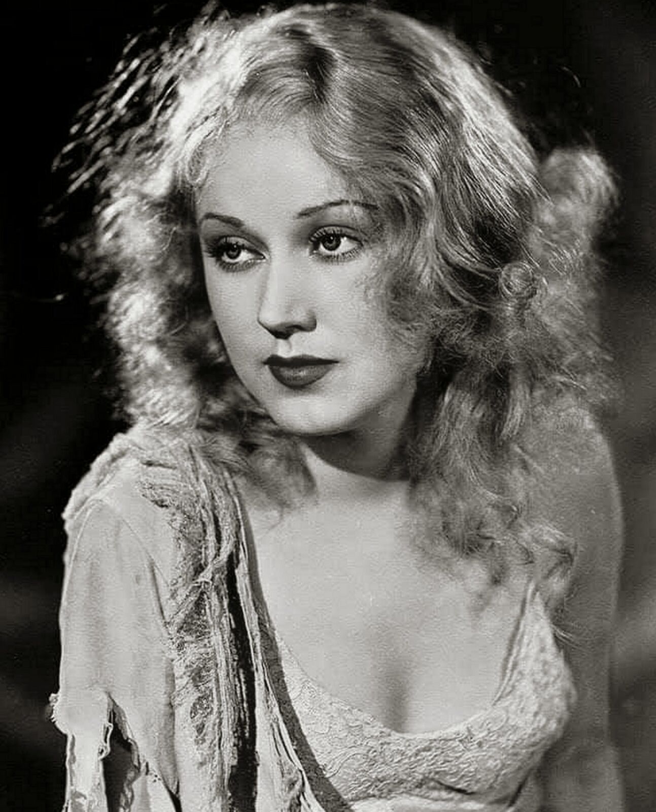  Early Film Favorite FAY WRAY Alluring Photo   (218-O ) 