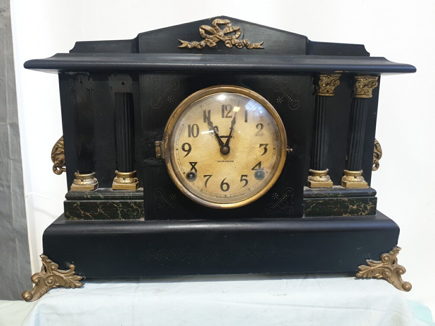 Ingraham Mantle Clock For Parts Or Restoration 