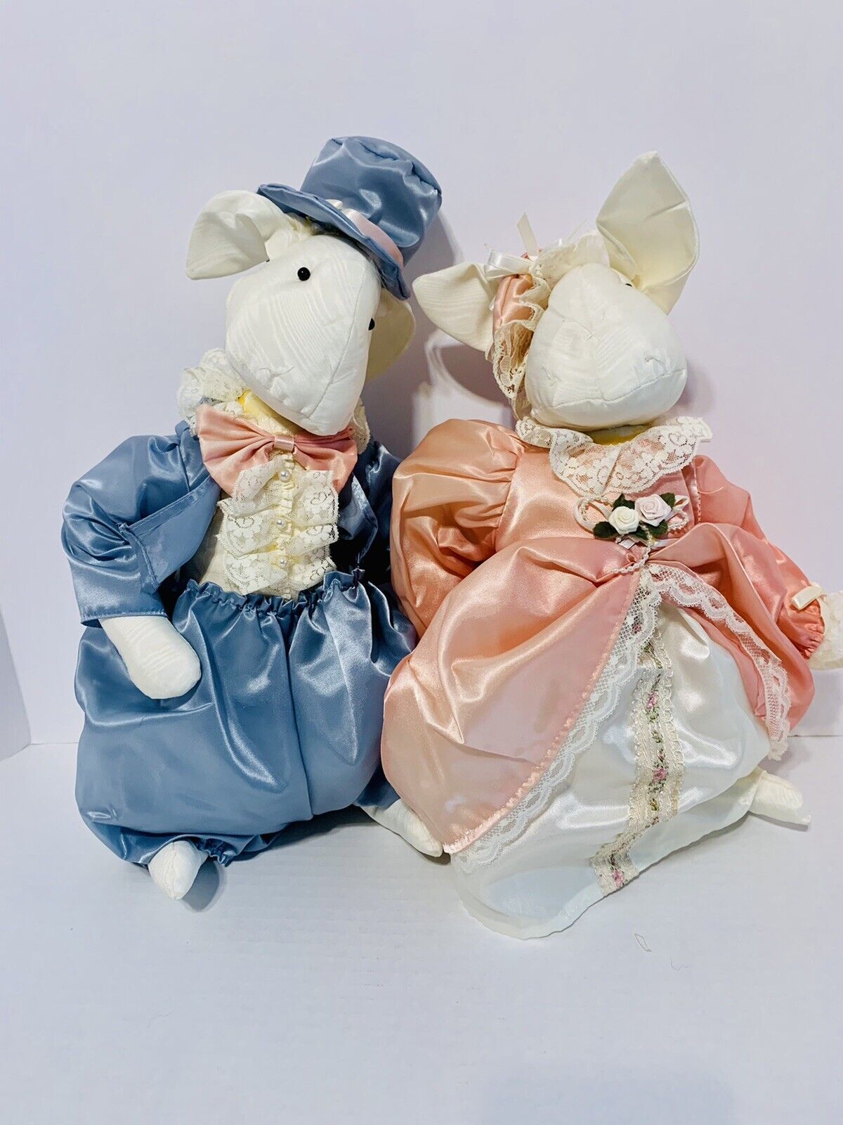 Vintage Delton Products Corp Bunny Rabbit Victorian Couple Pair Decor