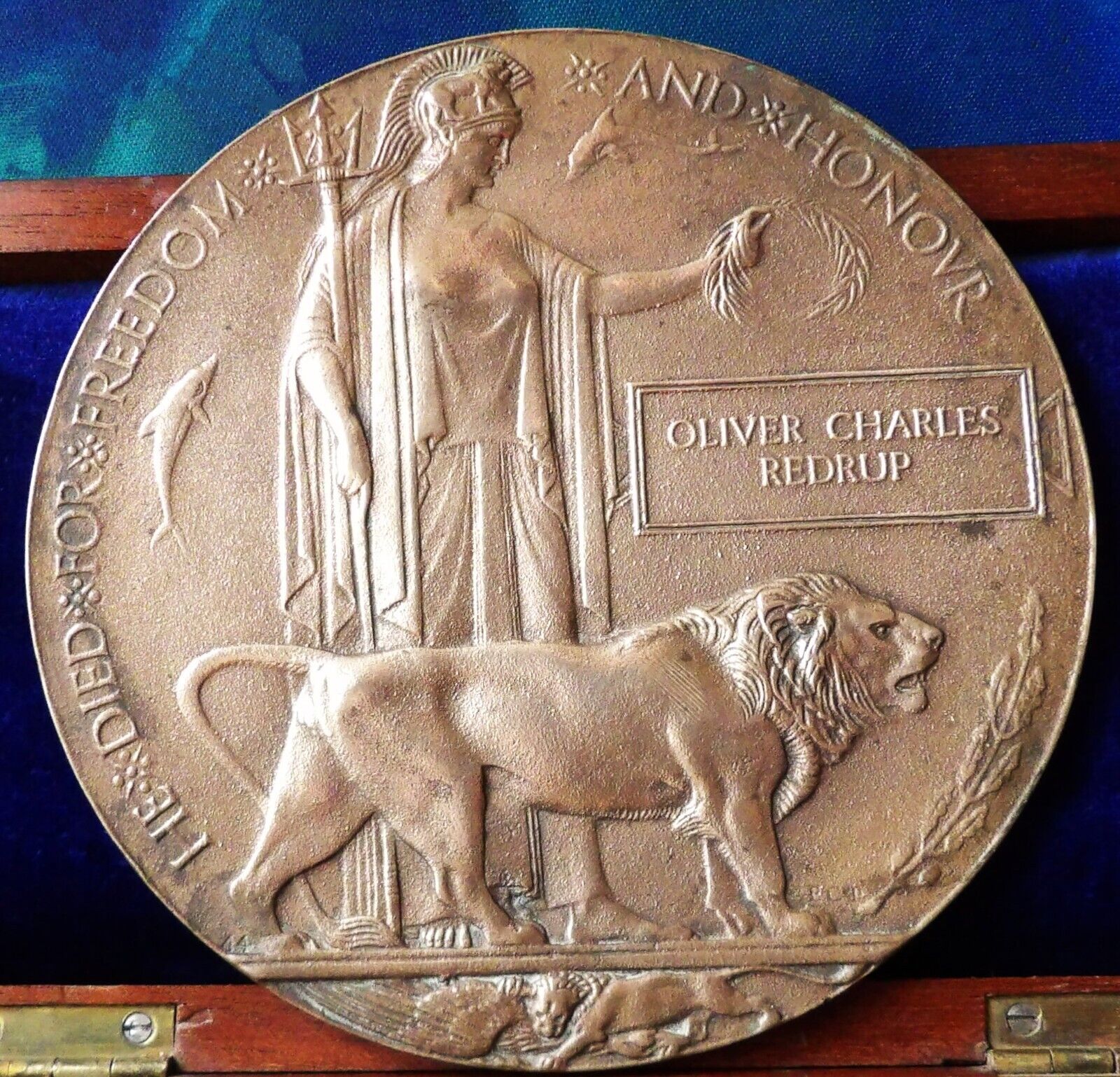 antique WW1 Death Plaque Penny - Oliver Charles Redrup -  Genuine
