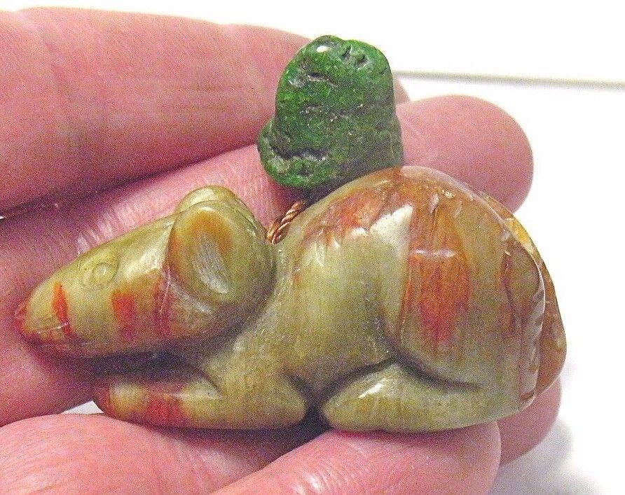 CARVED STONE TURQUOISE MOUSE FIGURE MINIATURE LOOKS LIKE MOUSE W/ CRUMB vintage