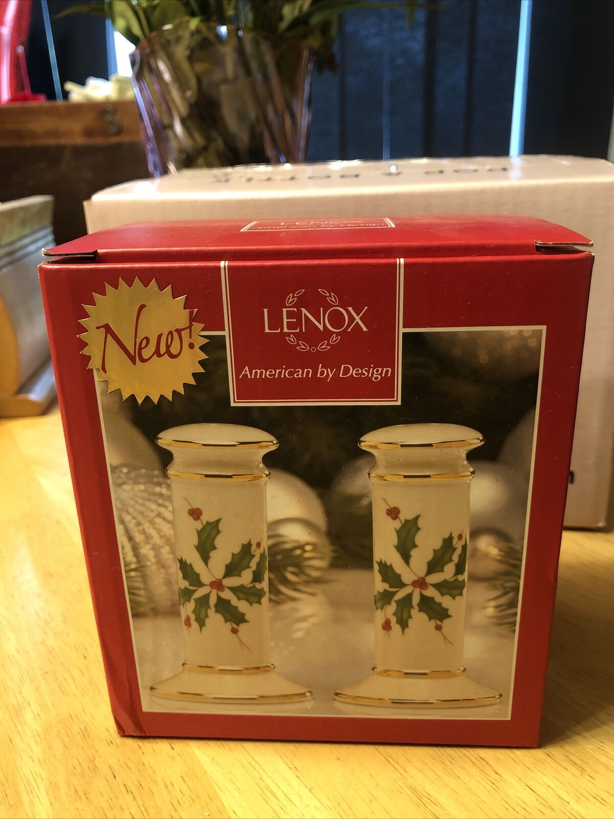 Lenox Holiday Salt And Pepper Shakers Holly