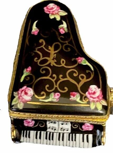 LIMOGES France Peint Main AF Baby Grand Piano Box With Roses & G-Clef Music Note