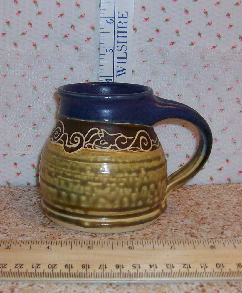 VTG Stoneware Blue Brown White Travel Mug No Spill Slip Pottery  Coffee Cup