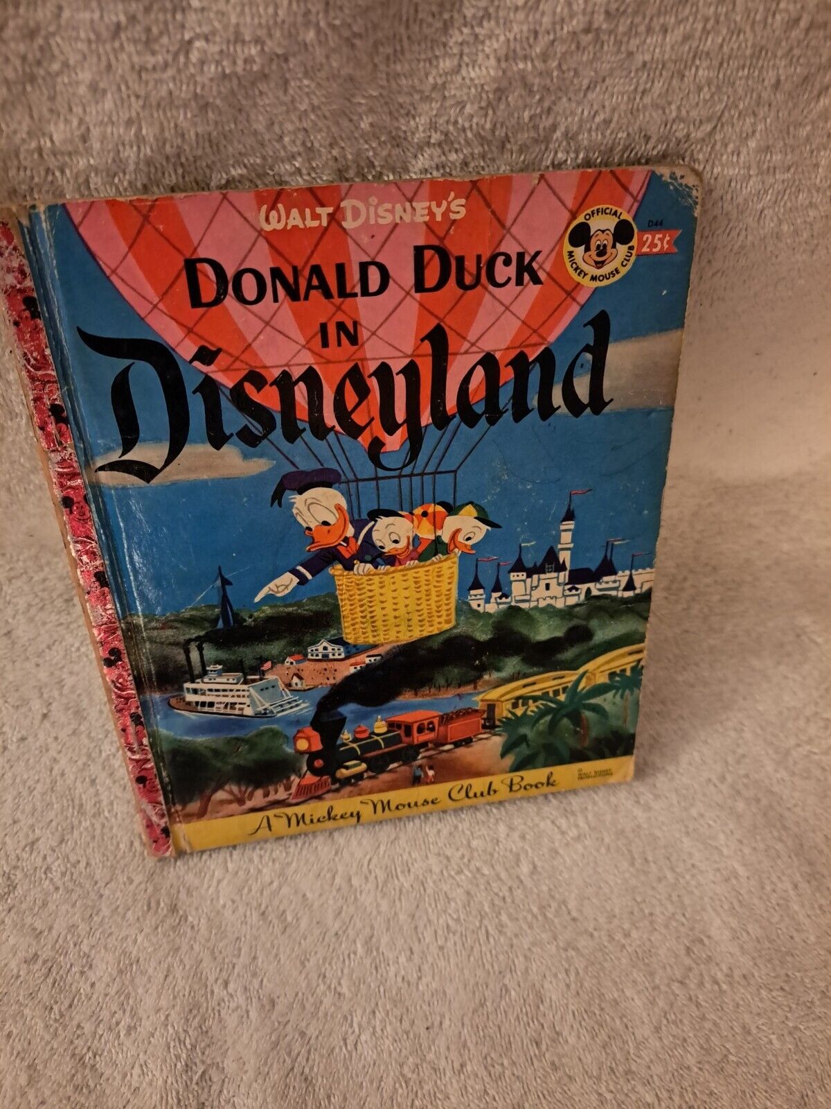 1955 Walt Disney Donald Duck in Disneyland