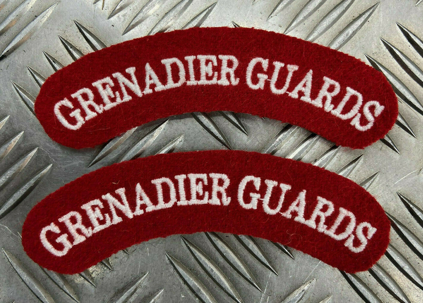 Genuine British Miltary The Grenadier Guards Shoulder Title Patches APOR1GG