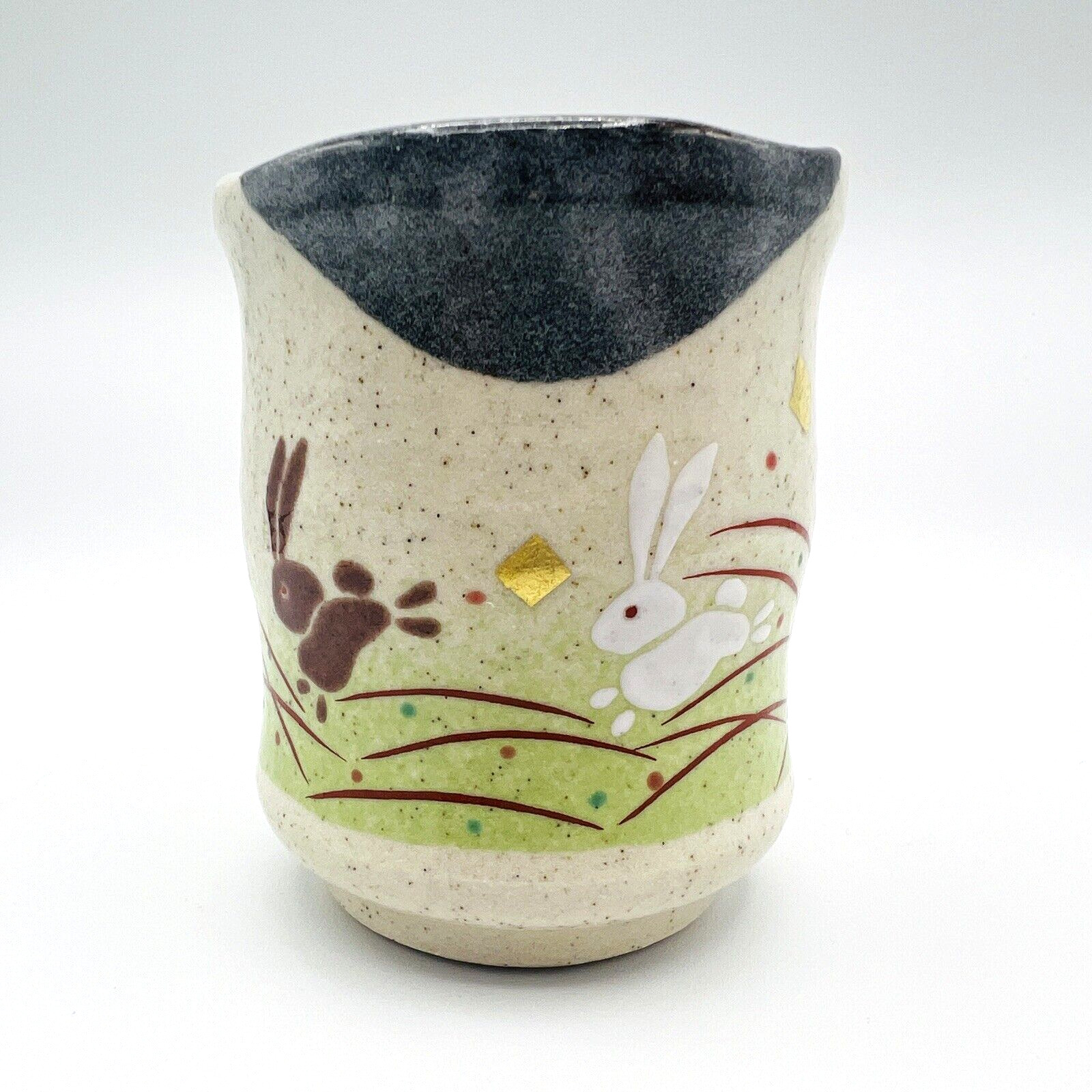 Kutani Yaki Ware Yunomi Pottery Tea Cup Rabbits Moon Made in Japan Boxed