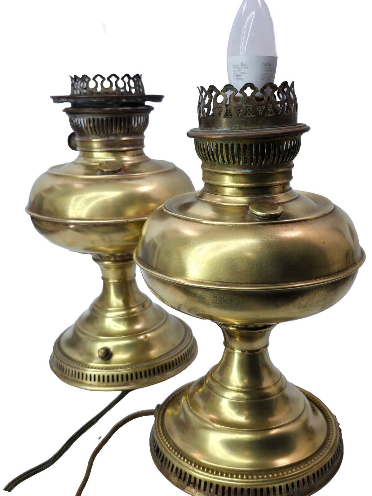 Set Of 2 Antique Brass Rayo oil kerosene Lamp Electrified In Working  condition.