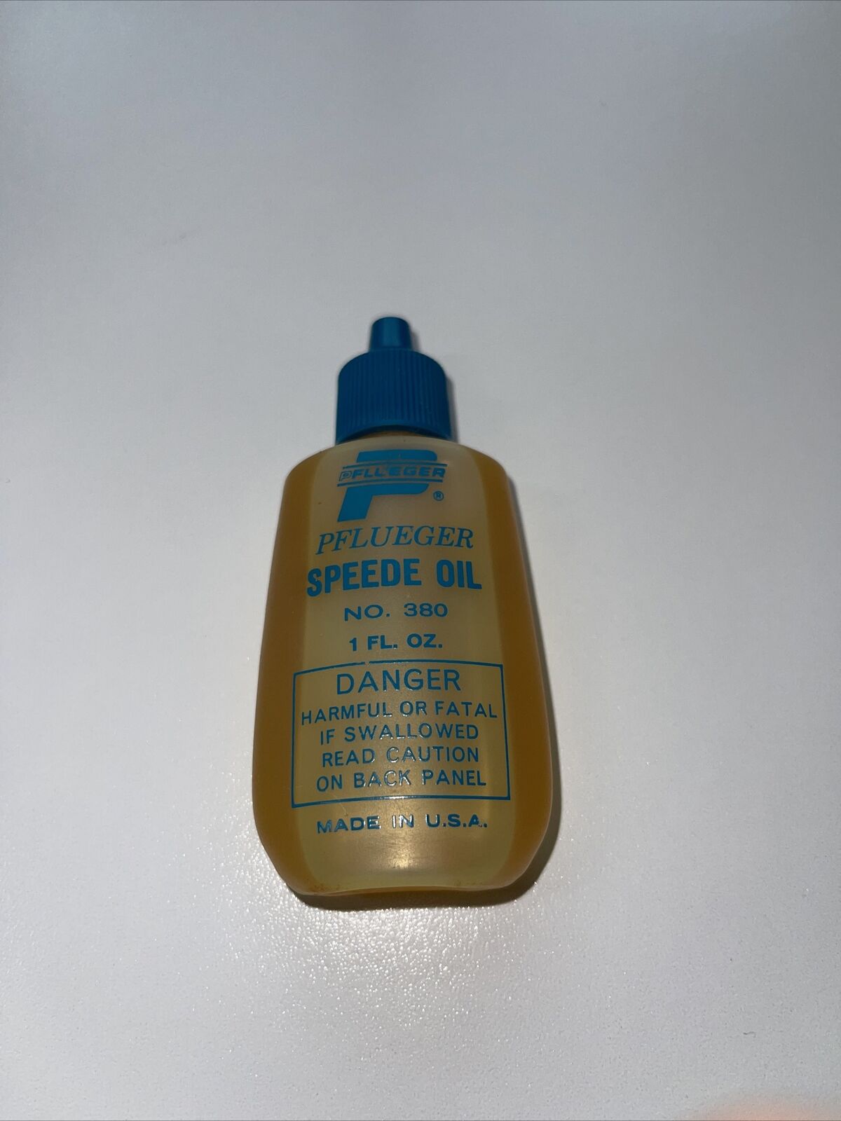 Vintage Bottle of Pflueger Marvel Applicator Speede Reel Oil #380