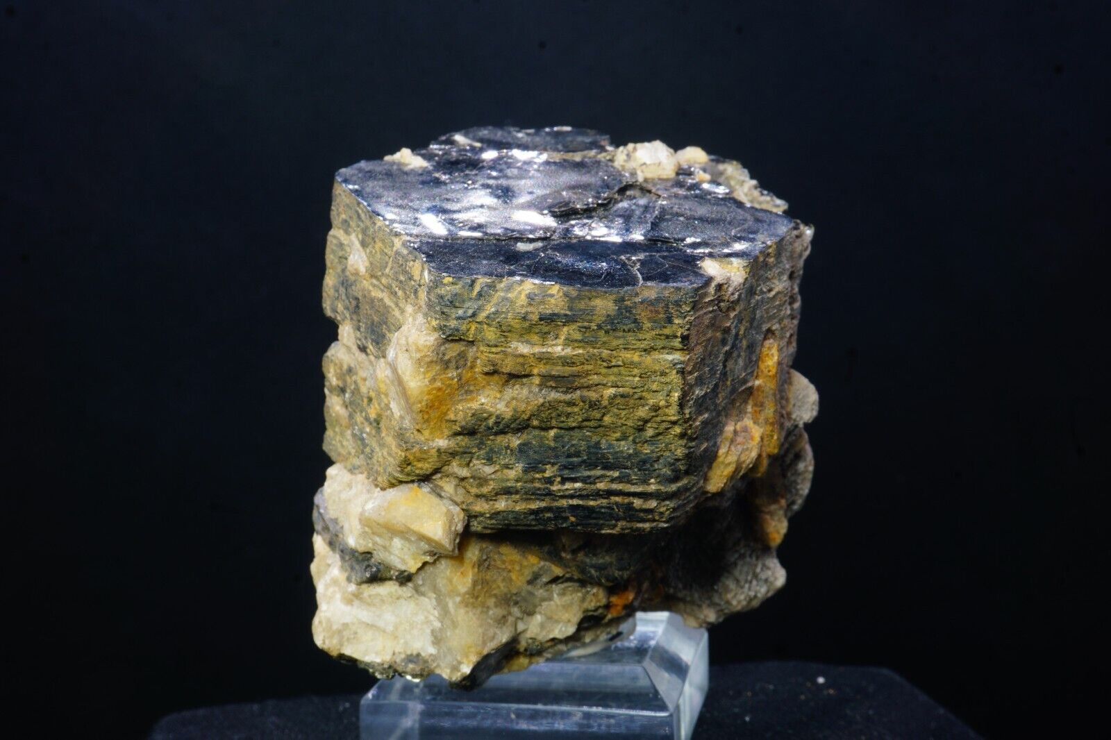 Large Biotite Mica / Mineral Specimen / Renfrew, Canada