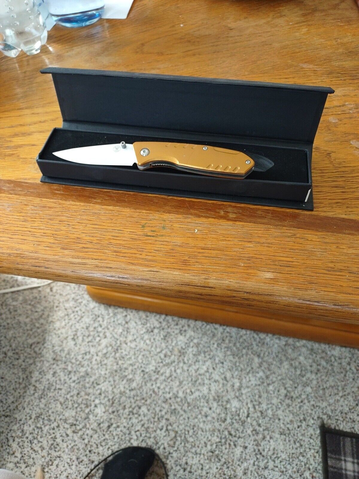 New Beautiful Whitetail Cutlery Folding White Ceramic Knife