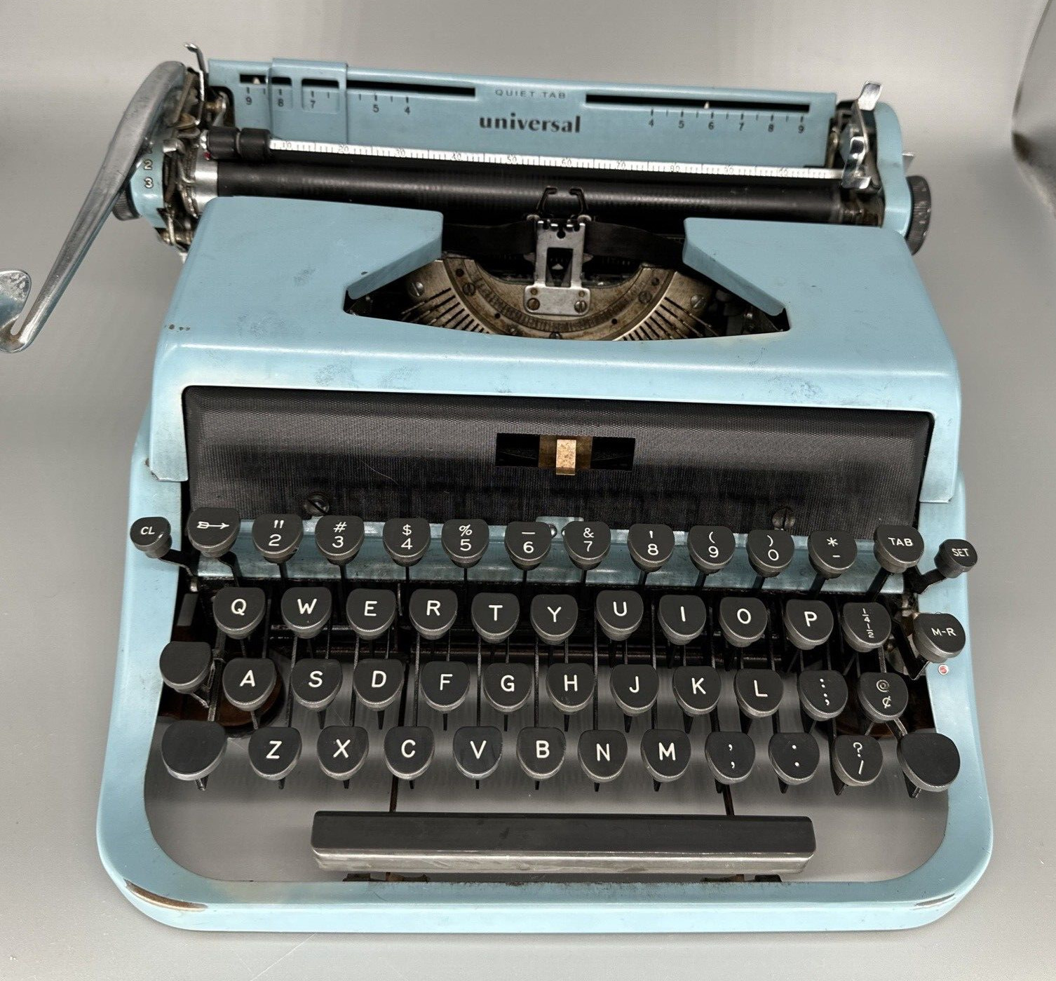 Underwood  Universal Vintage Blue Manual Typewriter All Keys Work