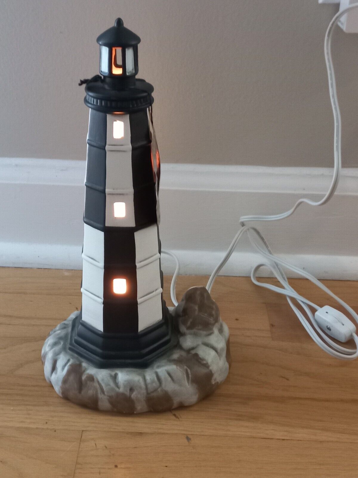 Lefton Vintage CAPE HENRY Lighthouse Accent Lamp Historic American Lighthouse