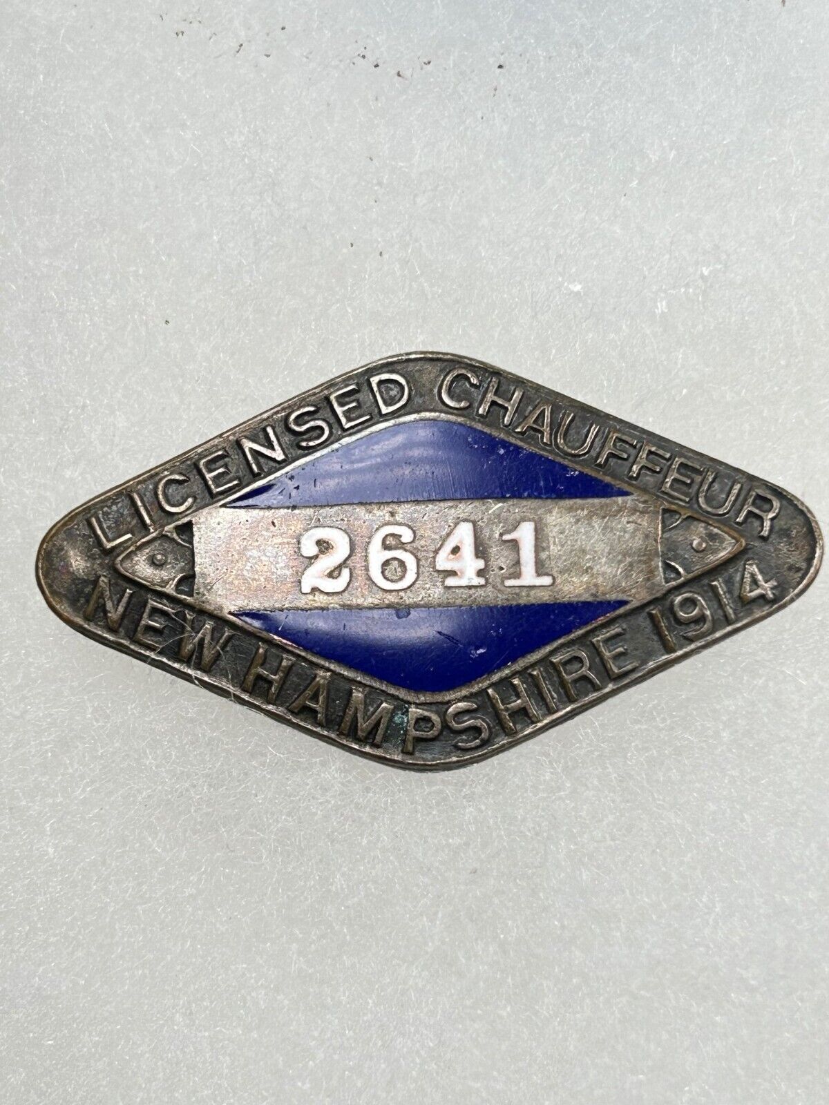1914 NEW HAMPSHIRE CHAUFFEUR / DRIVER BADGE #2641