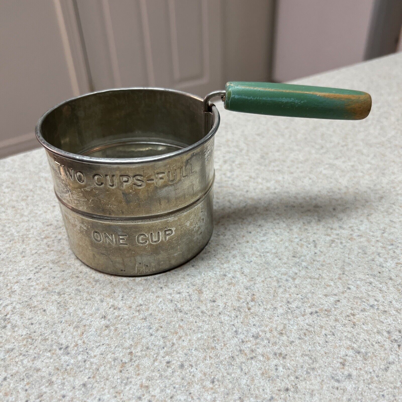 Vintage 2 Cup Metal Flour Shaker Sifter with Green Wood Handle Working