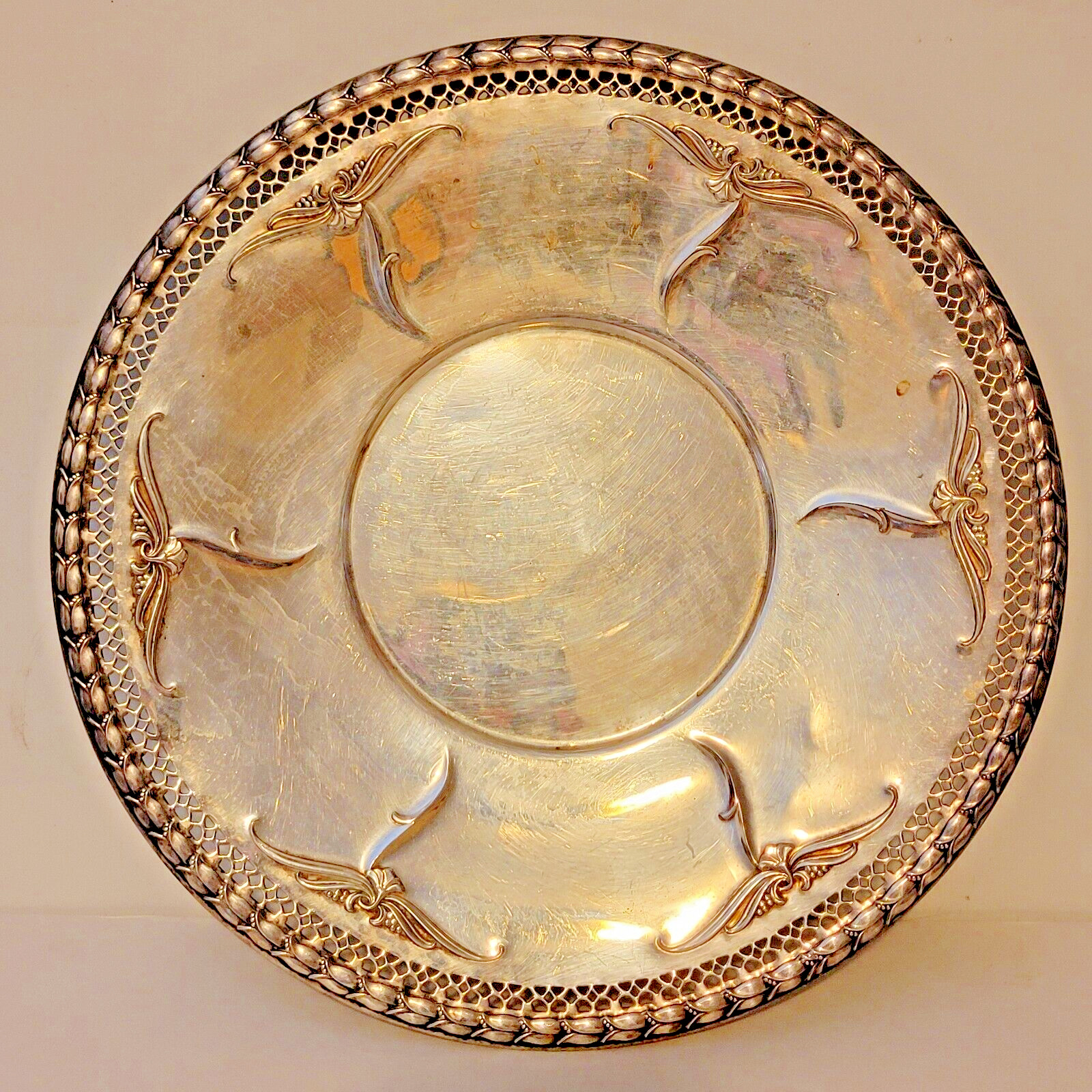 Fantasy Tudor Plate Oneida Community Serving Platter Vintage 13109-2
