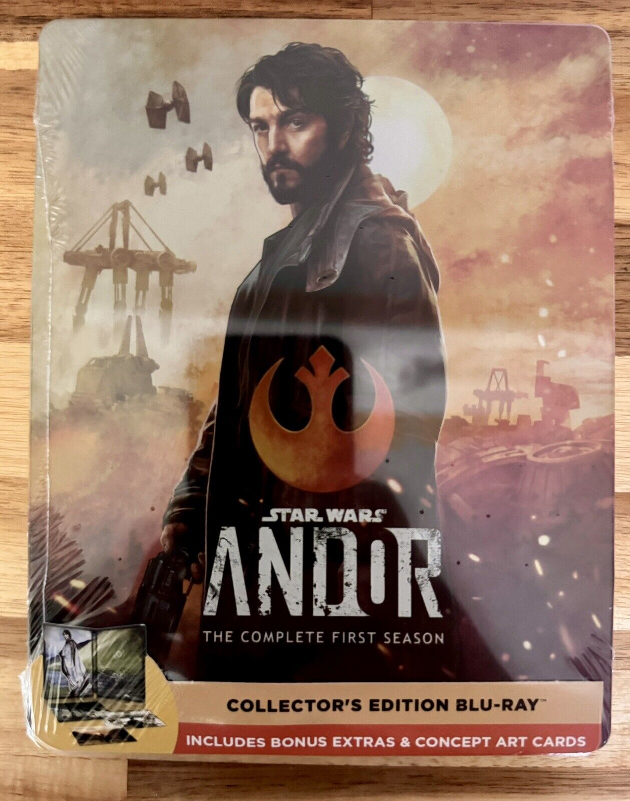 Andor: The Complete First Season [New  Blu-ray], Collector\'