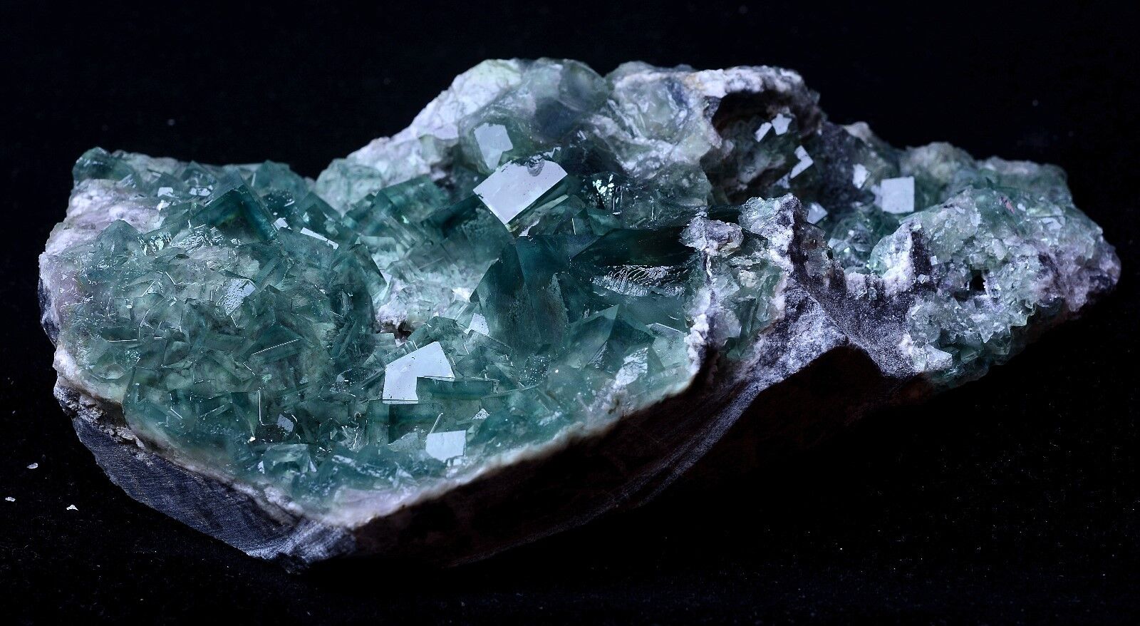 456.8g Newly DISCOVERED RARE GREEN CUBIC FLUORITE CRYSTAL MINERAL  SPECIMEN
