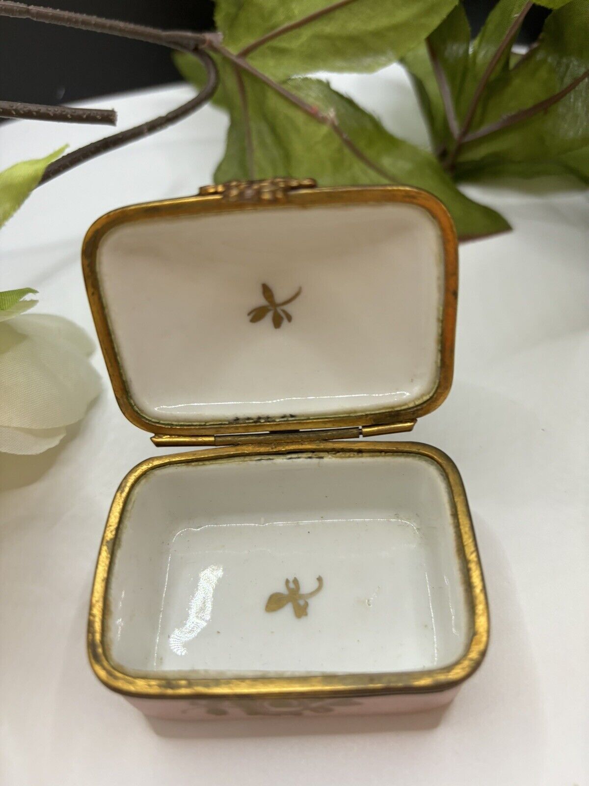 Limoges France Vintage /Hand Painted Porcelain Hinged Pink Trinket Box Gold Trim