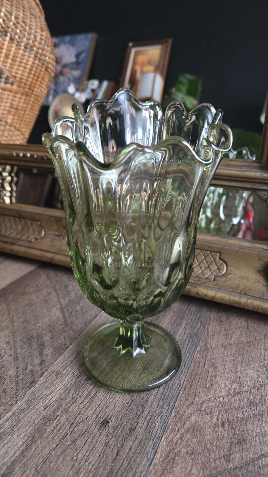 Fenton Art Glass Colonial Green Handkerchief Thumbprint Vase Collector\'s Vintage