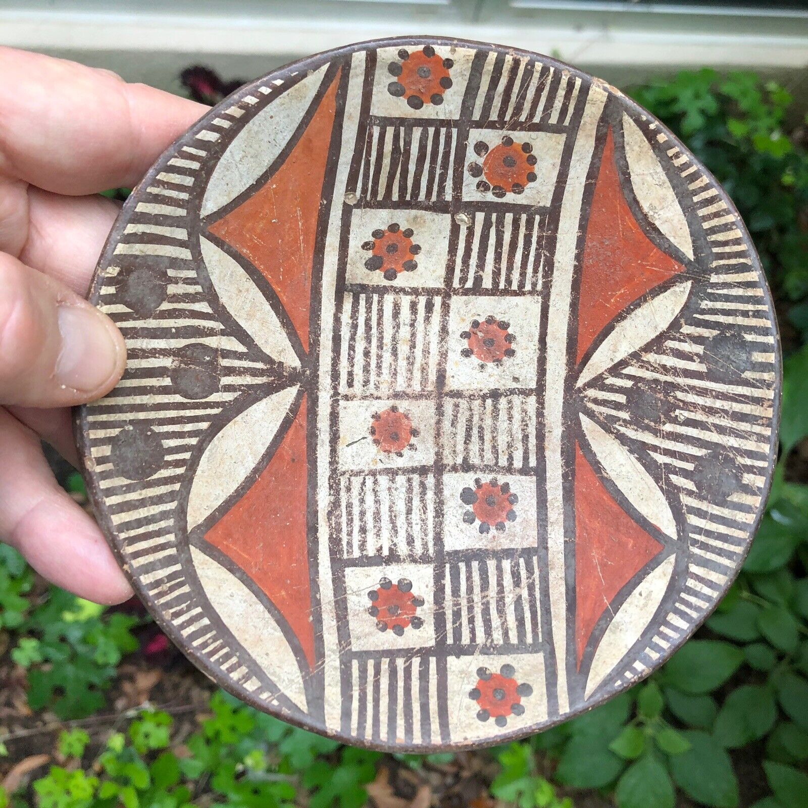 Good Antique Polychrome Native American Isleta Pueblo Pottery Dish 5-1/2”w