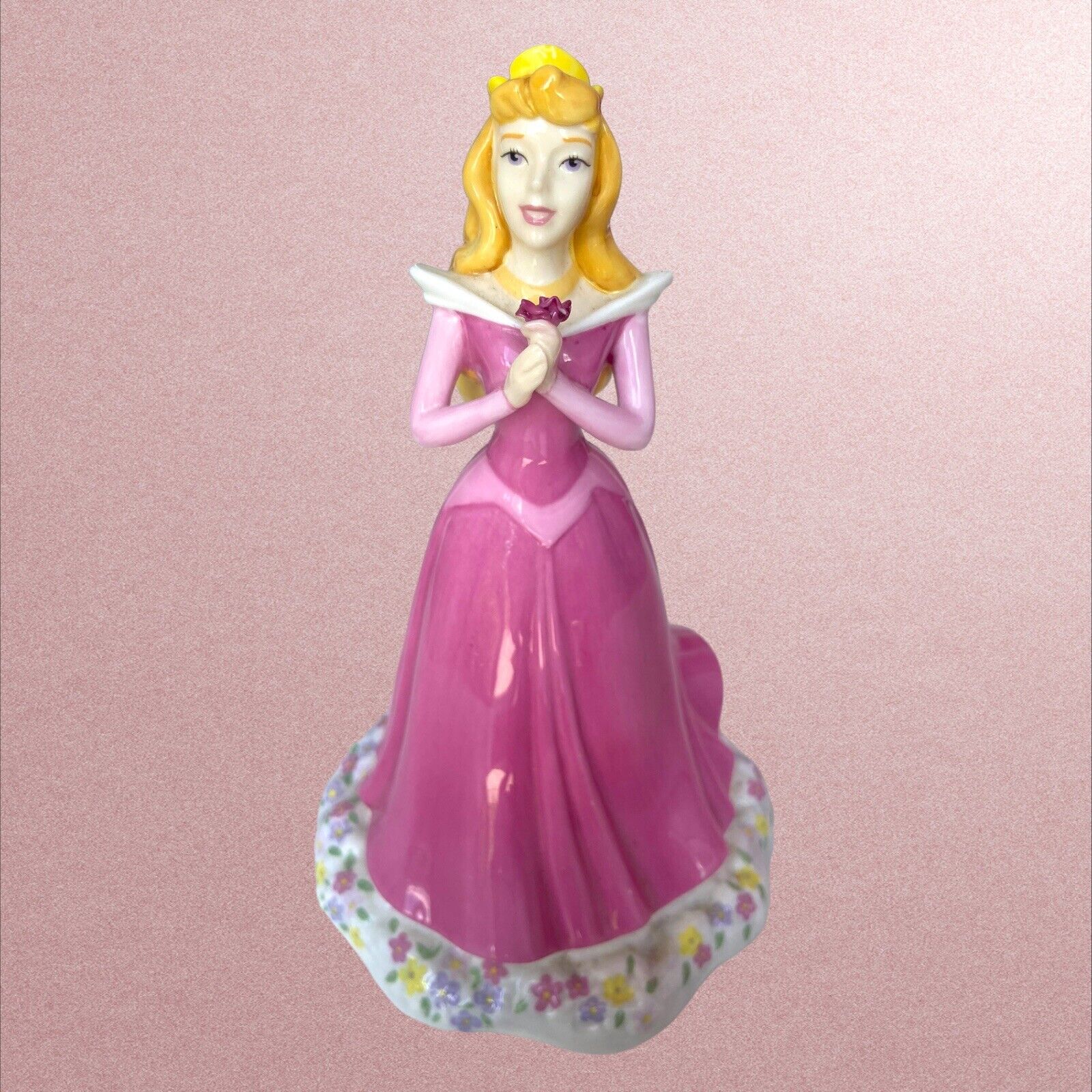 Royal Doulton Walt Disney Showcase Princesses Figurine Sleeping Beauty Aurora