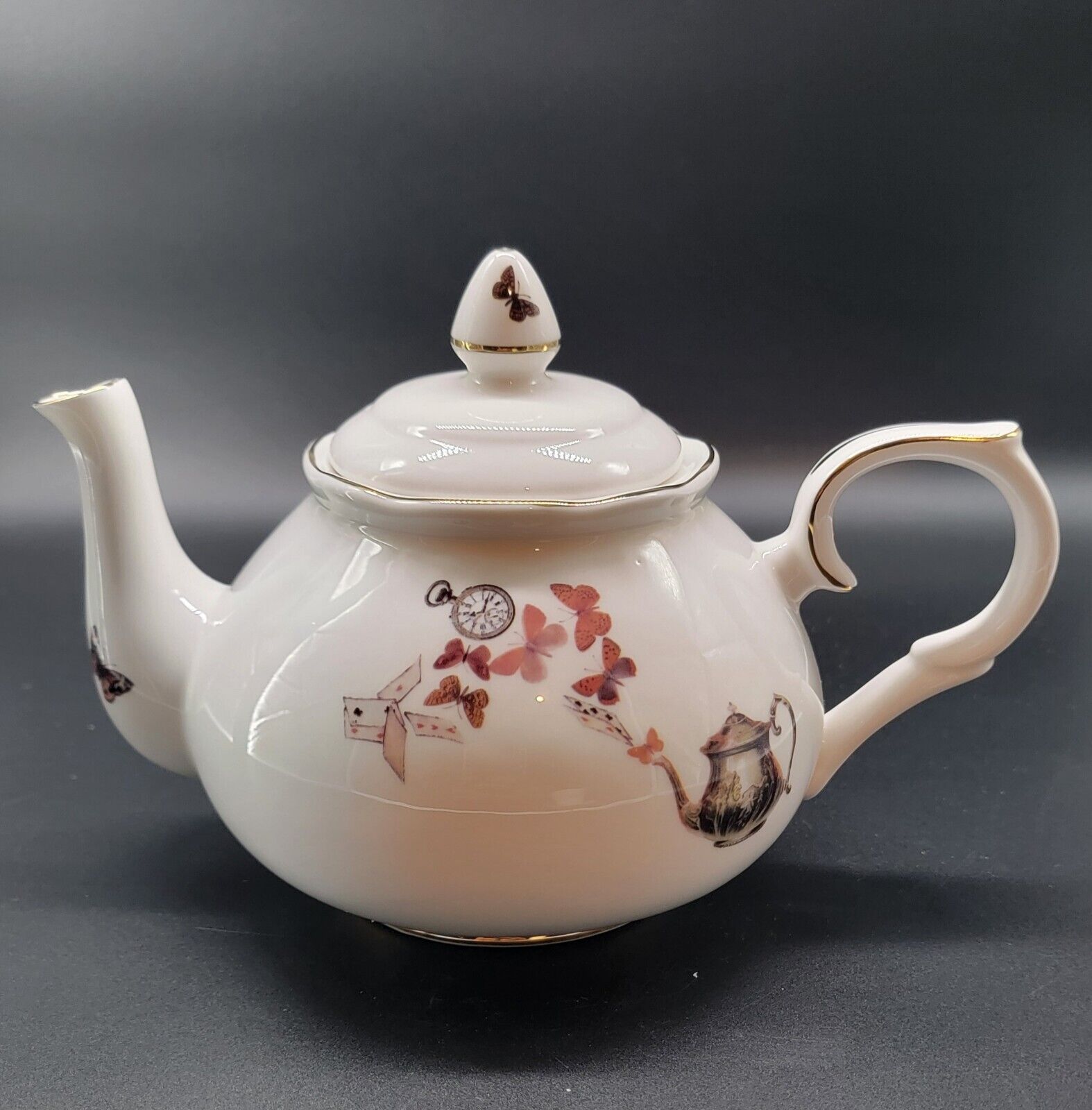  Ali Miller London - TEAPOT - from the Alice in Wonderland Collection
