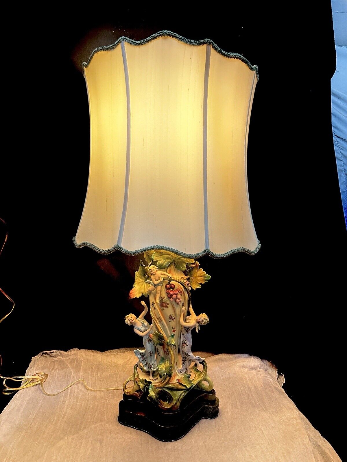 Antique Capodimonte Style Figural Porcelain Lamp With Gilded Base & Crème Shade