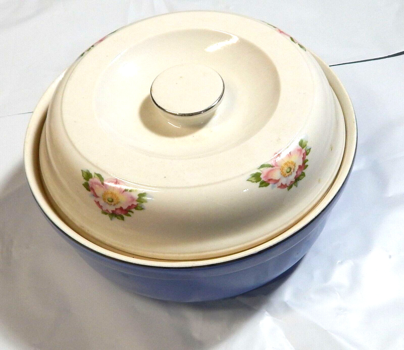 Vintage Hall's Superior Quality Kitchenware Royal Rose Covered Casserole Dish